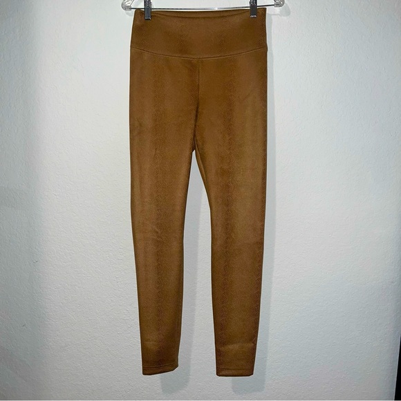 WHBM ultra suede snake runway leggings - Picture 4 of 10